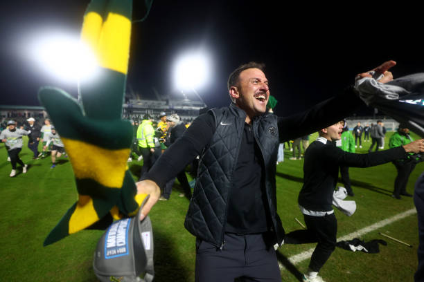 世仇對決 世仇對決